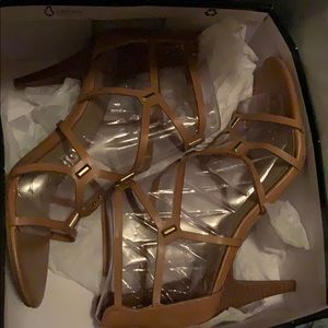Fergie Heels ~ Tan